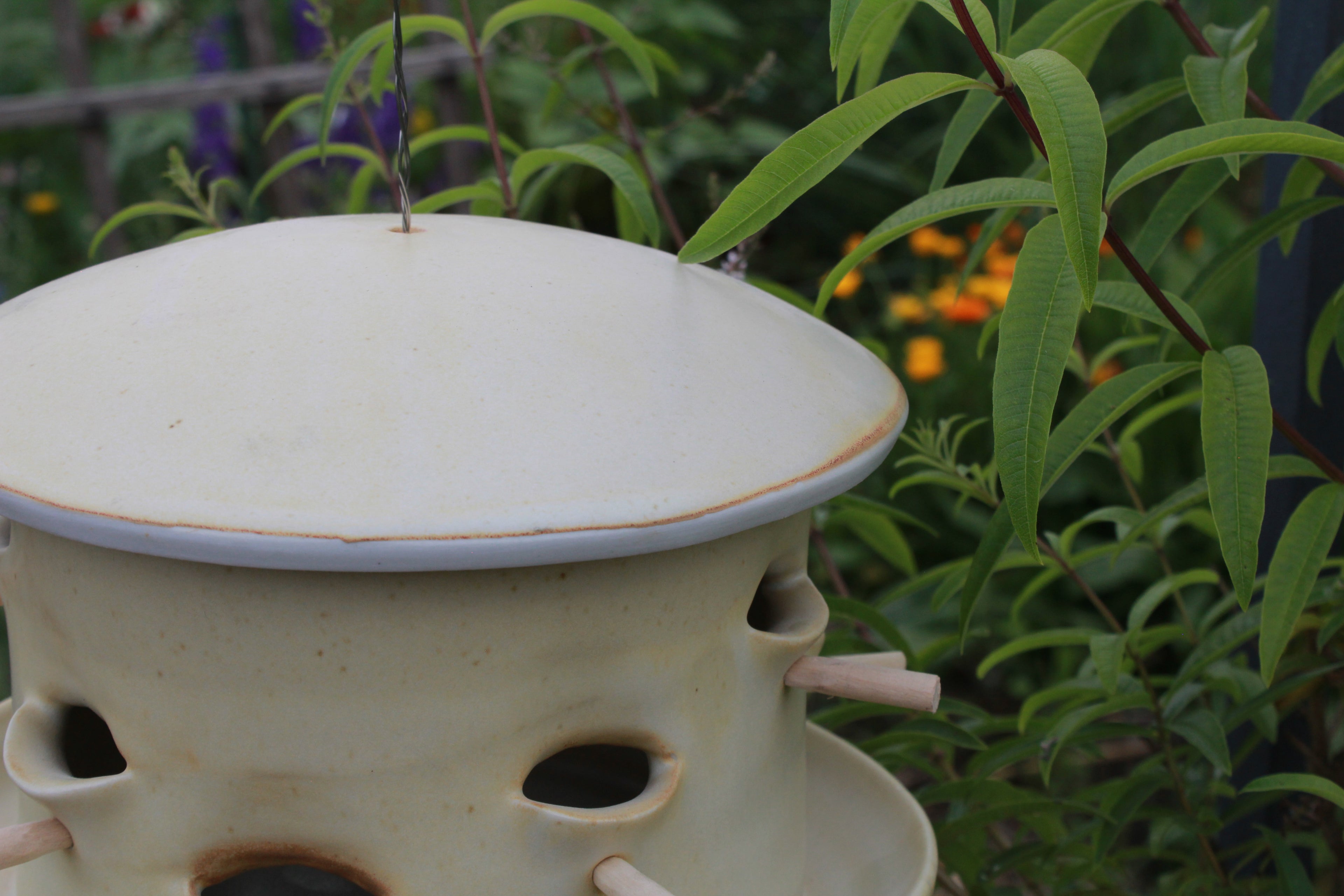 Ceramic Seed Bird Feeder - Lazy Yellow