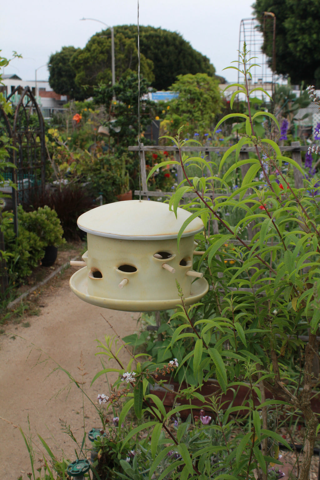 Ceramic Seed Bird Feeder - Lazy Yellow