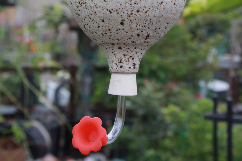 Ceramic Hummingbird Feeder - Speckled Oatmeal